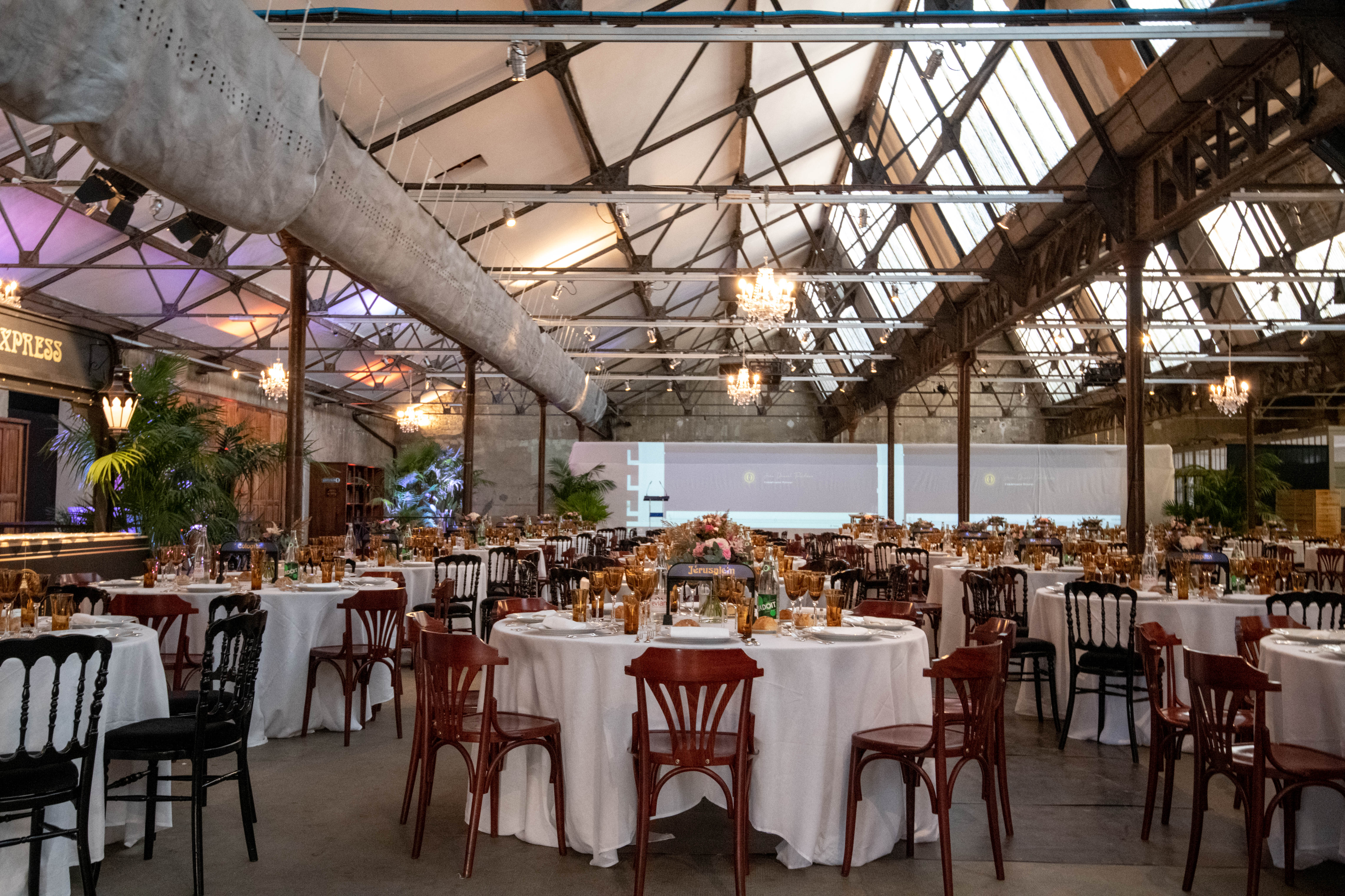 Dîner de gala en salle